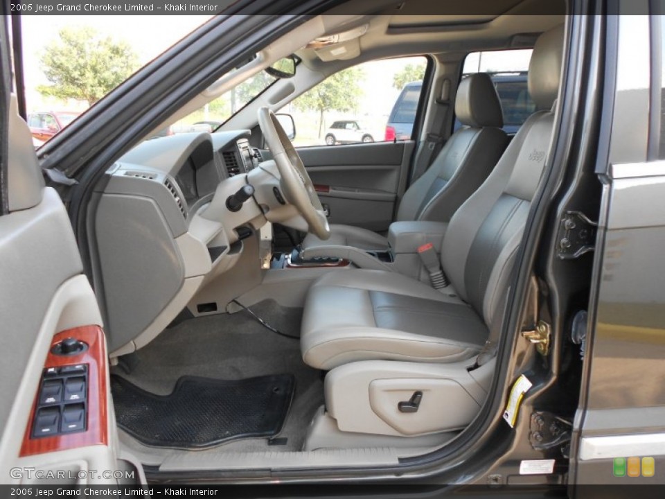 Khaki Interior Photo for the 2006 Jeep Grand Cherokee Limited #65247495