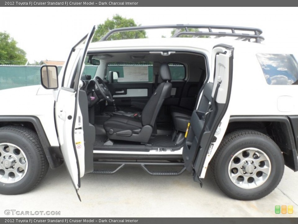 Dark Charcoal Interior Photo for the 2012 Toyota FJ Cruiser  #65250521