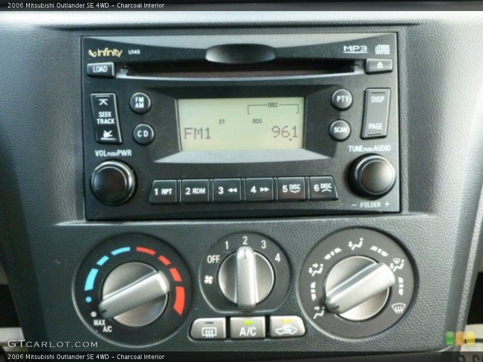 Charcoal Interior Controls for the 2006 Mitsubishi Outlander SE 4WD #65274450