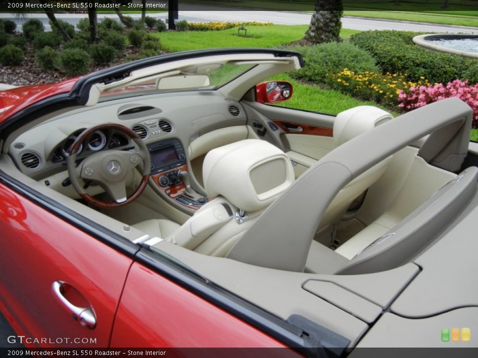 Stone Interior Photo for the 2009 Mercedes-Benz SL 550 Roadster #65292350