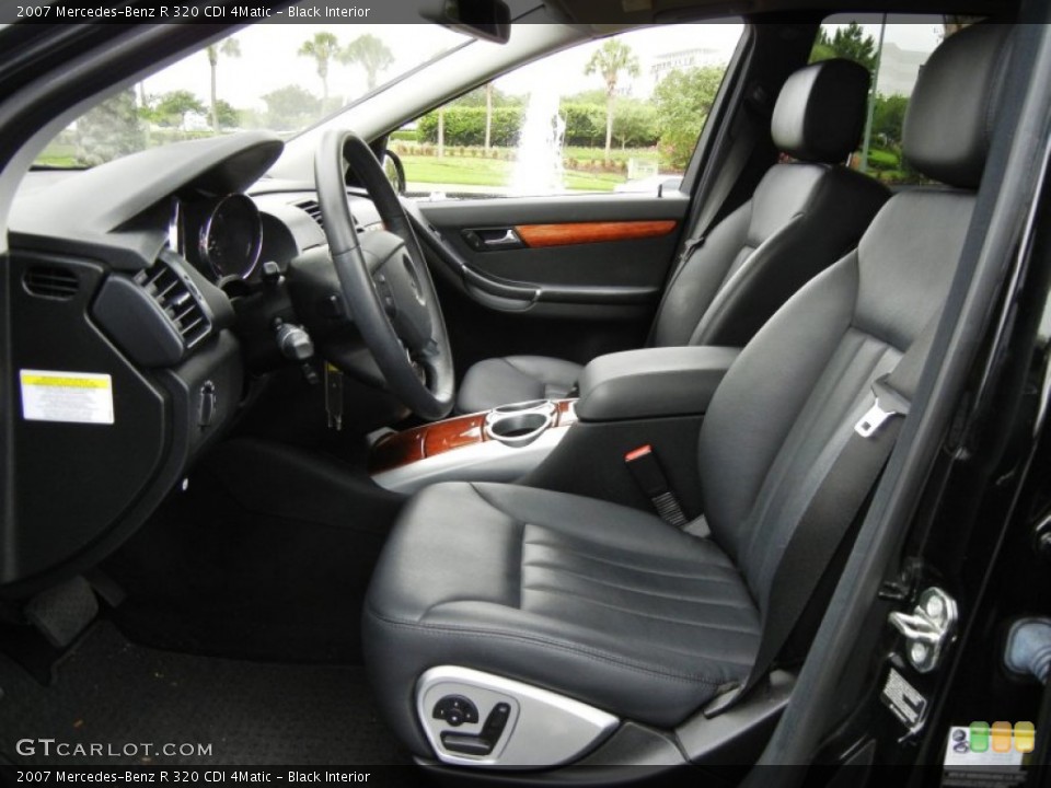Black Interior Photo for the 2007 Mercedes-Benz R 320 CDI 4Matic #65292611