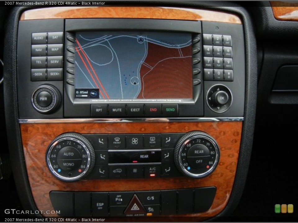 Black Interior Navigation for the 2007 Mercedes-Benz R 320 CDI 4Matic #65292710