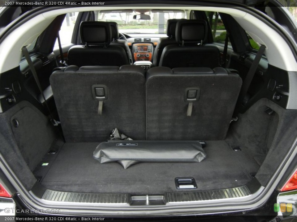 Black Interior Trunk for the 2007 Mercedes-Benz R 320 CDI 4Matic #65292722