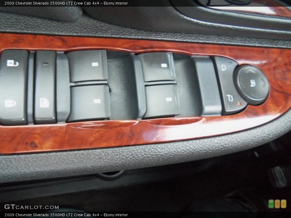 Ebony Interior Controls for the 2009 Chevrolet Silverado 3500HD LTZ Crew Cab 4x4 #65296643