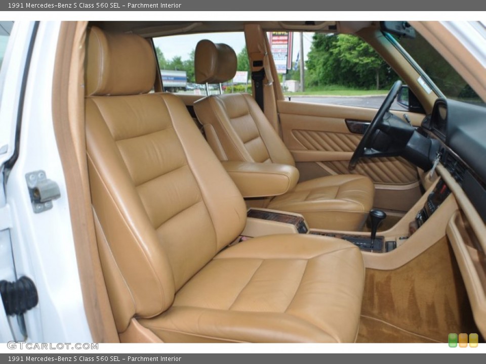 Parchment Interior Photo for the 1991 Mercedes-Benz S Class 560 SEL #65301233