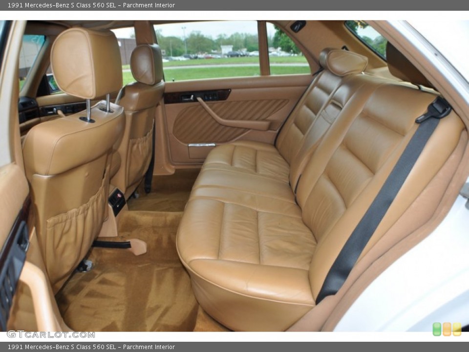 Parchment Interior Photo for the 1991 Mercedes-Benz S Class 560 SEL #65301245