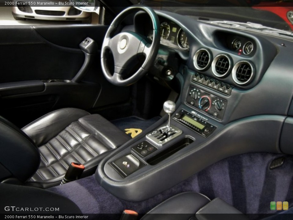 Blu Scuro Interior Photo for the 2000 Ferrari 550 Maranello #65303915