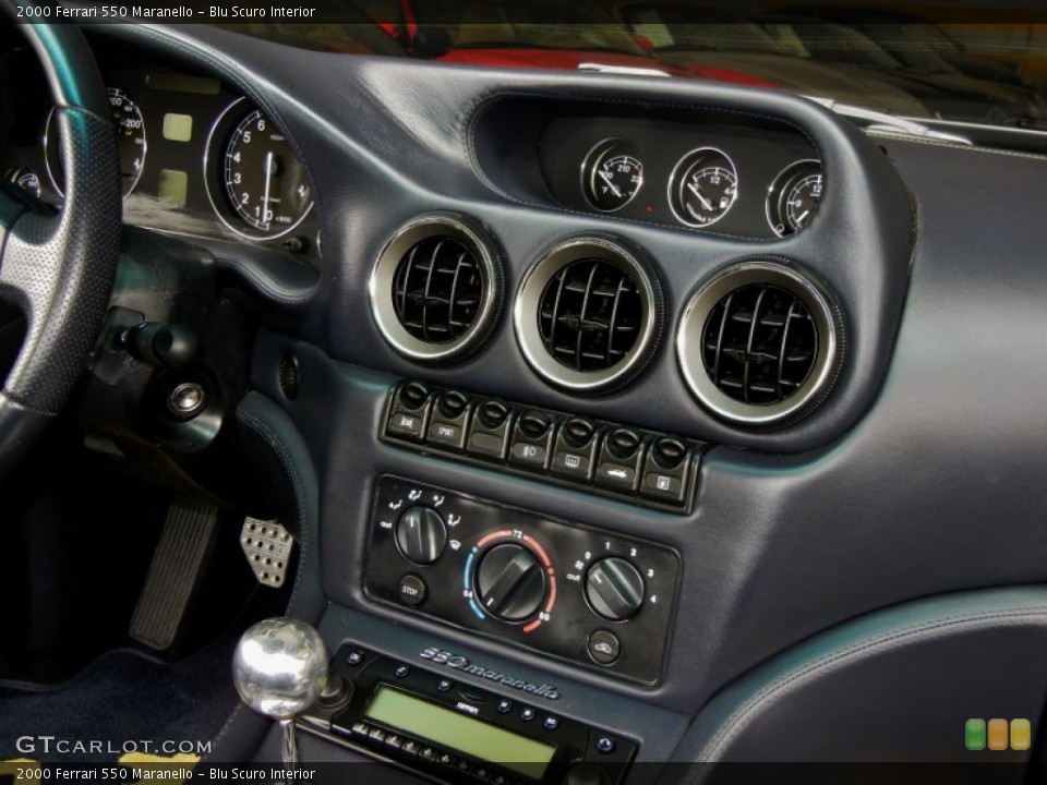 Blu Scuro Interior Controls for the 2000 Ferrari 550 Maranello #65303927