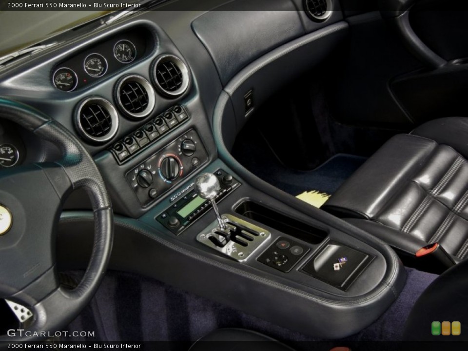 Blu Scuro Interior Controls for the 2000 Ferrari 550 Maranello #65303930