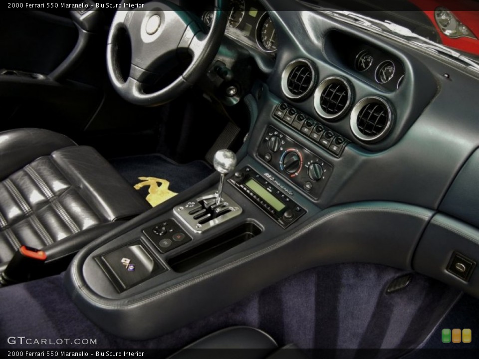Blu Scuro Interior Controls for the 2000 Ferrari 550 Maranello #65303936