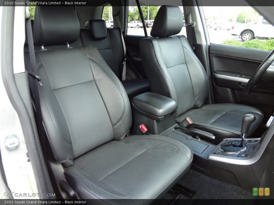 Black Interior Photo for the 2010 Suzuki Grand Vitara Limited #65308268