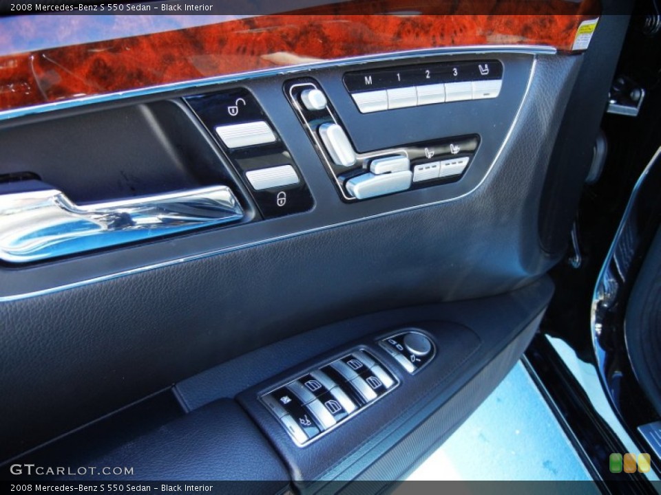 Black Interior Controls for the 2008 Mercedes-Benz S 550 Sedan #65316644