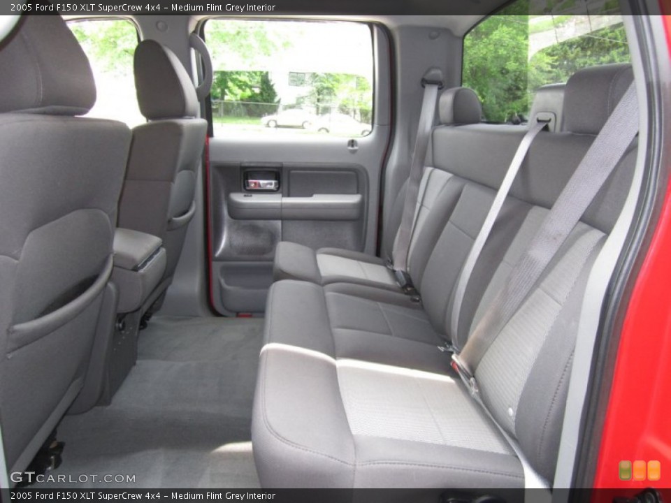 Medium Flint Grey Interior Rear Seat for the 2005 Ford F150 XLT SuperCrew 4x4 #65339157