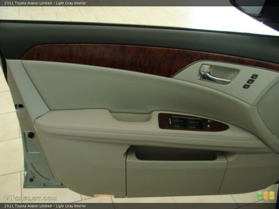 Light Gray Interior Door Panel for the 2011 Toyota Avalon Limited #65347647
