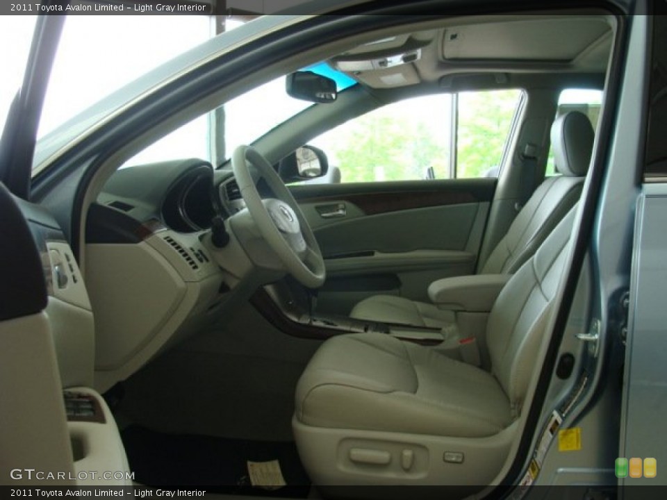 Light Gray Interior Photo for the 2011 Toyota Avalon Limited #65347654
