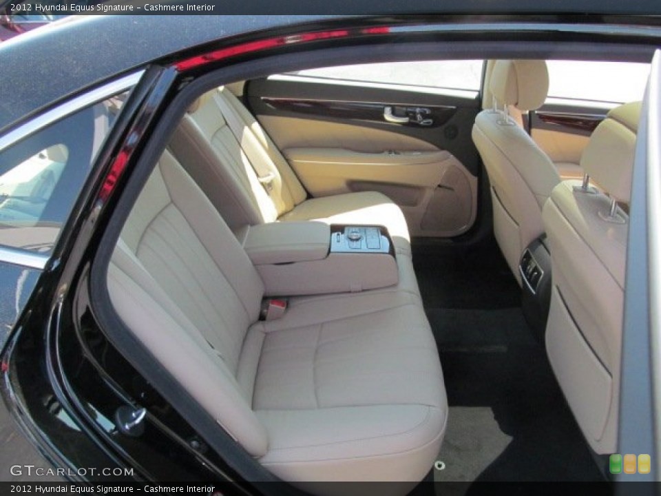 Cashmere Interior Photo for the 2012 Hyundai Equus Signature #65352180