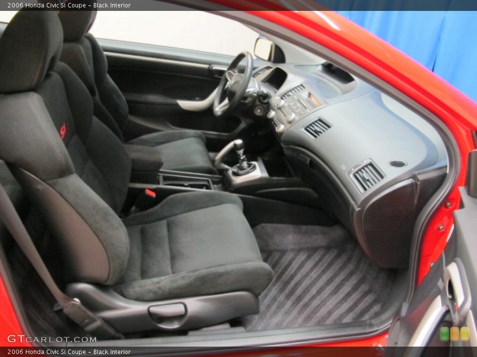 Black Interior Photo for the 2006 Honda Civic Si Coupe #65395815