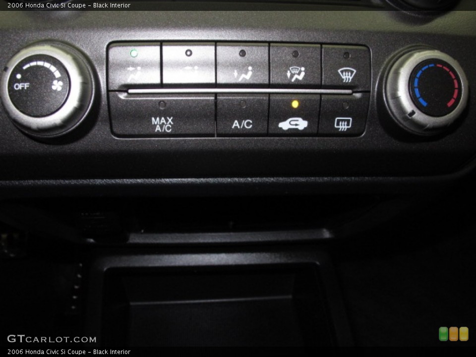 Black Interior Controls for the 2006 Honda Civic Si Coupe #65395902