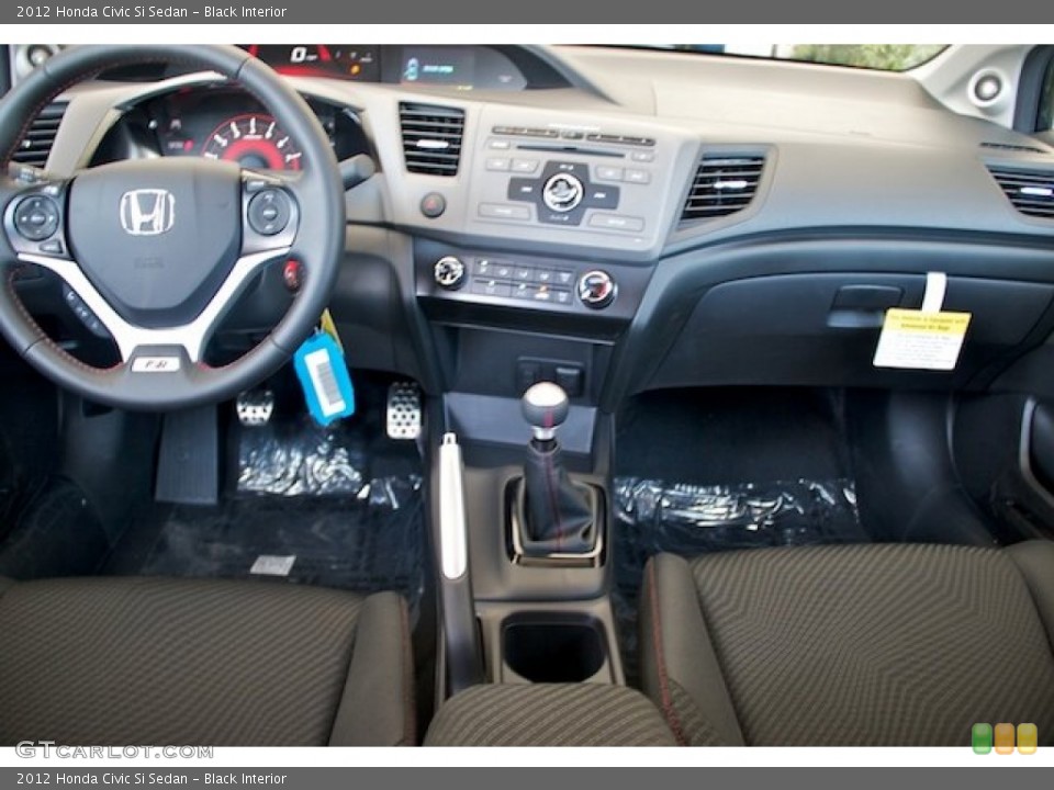 Black Interior Dashboard for the 2012 Honda Civic Si Sedan #65409560