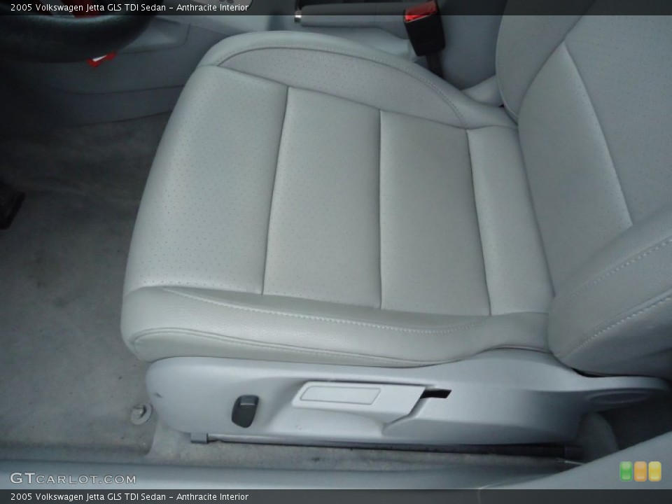 Anthracite Interior Front Seat for the 2005 Volkswagen Jetta GLS TDI Sedan #65449885