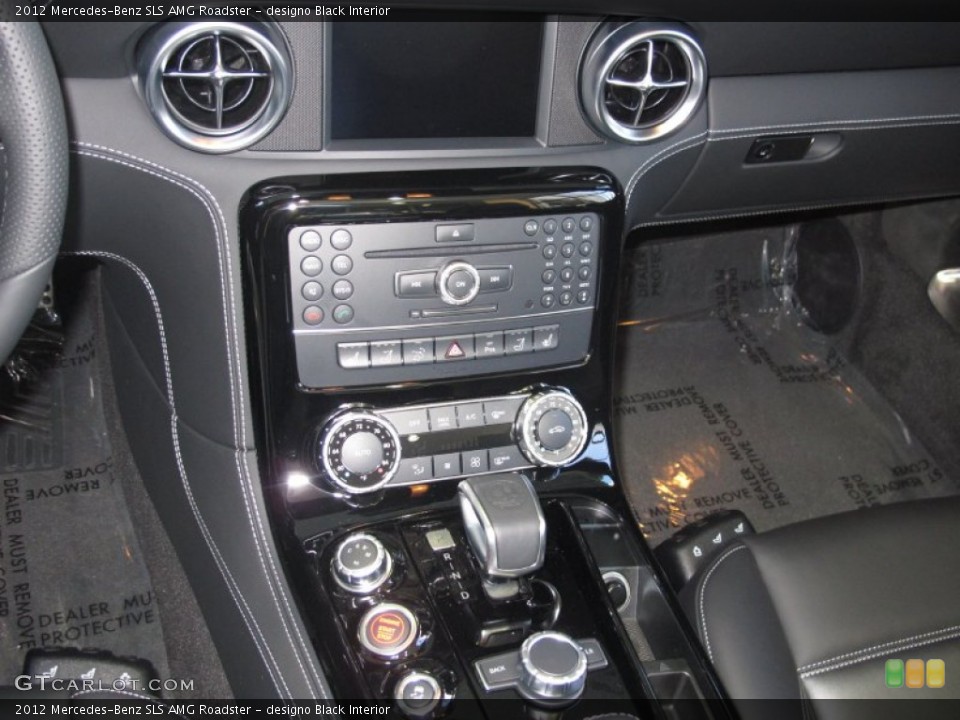 designo Black Interior Controls for the 2012 Mercedes-Benz SLS AMG Roadster #65460418