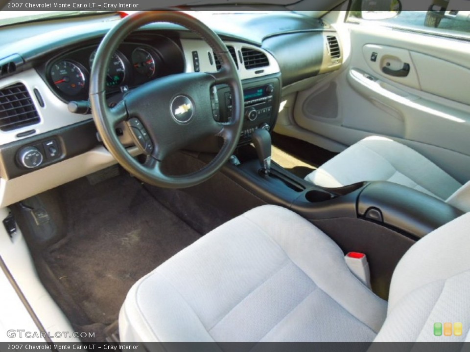 Gray Interior Photo for the 2007 Chevrolet Monte Carlo LT #65472994