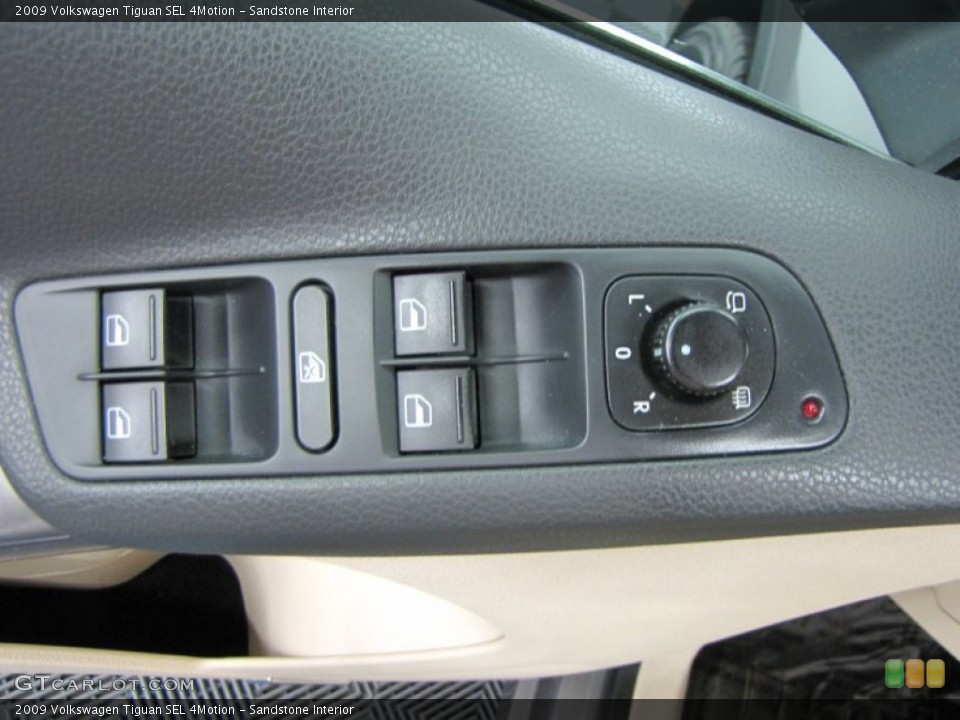 Sandstone Interior Controls for the 2009 Volkswagen Tiguan SEL 4Motion #65504708