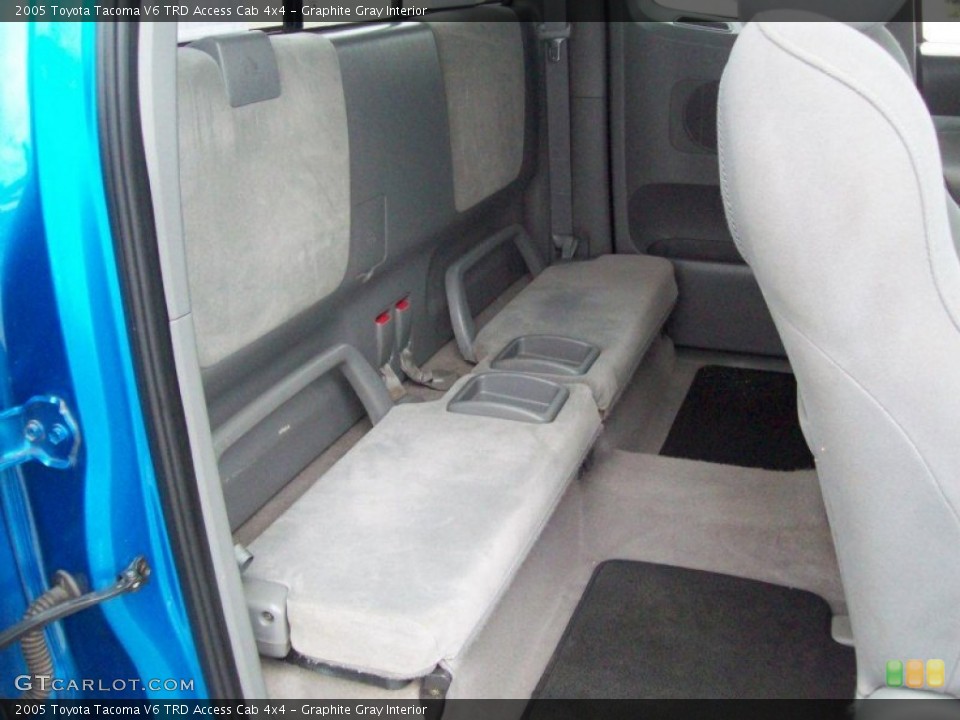 Graphite Gray Interior Photo for the 2005 Toyota Tacoma V6 TRD Access Cab 4x4 #65506118
