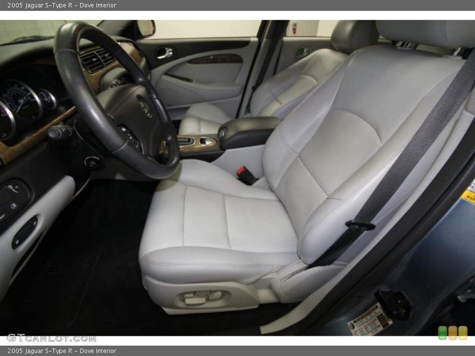 Dove Interior Photo for the 2005 Jaguar S-Type R #65508236