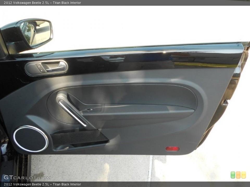 Titan Black Interior Door Panel for the 2012 Volkswagen Beetle 2.5L #65509139