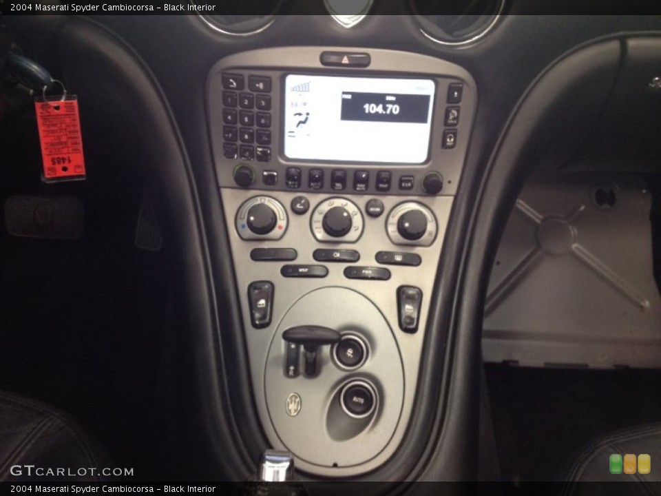 Black Interior Controls for the 2004 Maserati Spyder Cambiocorsa #65512244