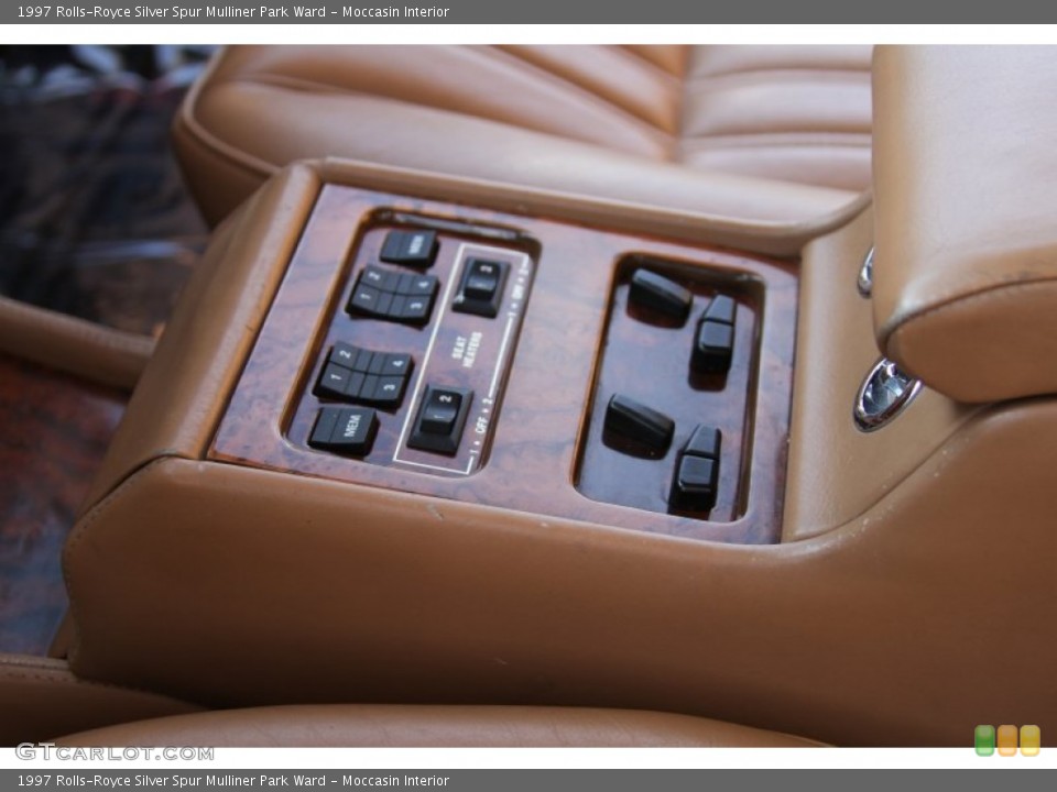Moccasin Interior Controls for the 1997 Rolls-Royce Silver Spur Mulliner Park Ward #65539980