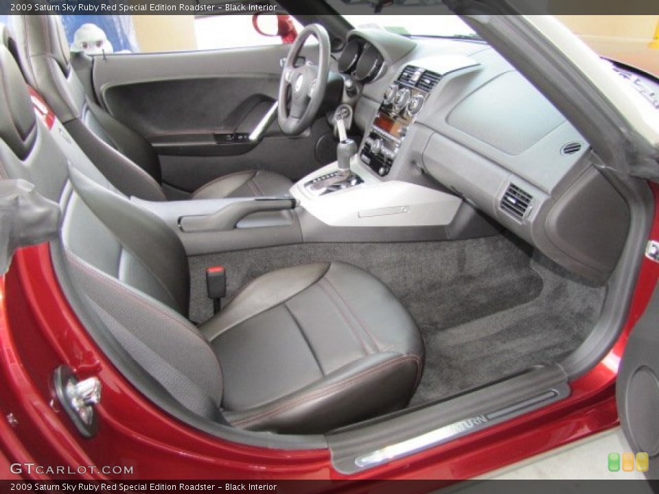 Black Interior Photo for the 2009 Saturn Sky Ruby Red Special Edition Roadster #65540370
