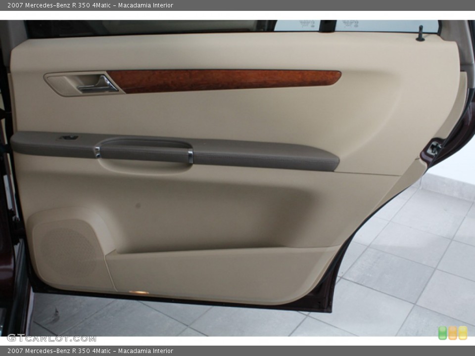 Macadamia Interior Door Panel for the 2007 Mercedes-Benz R 350 4Matic #65550315