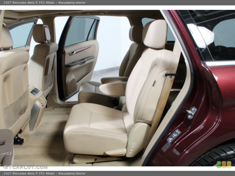 Macadamia Interior Photo for the 2007 Mercedes-Benz R 350 4Matic #65550330