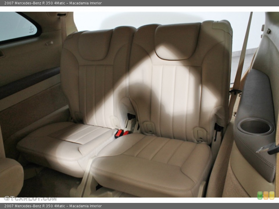 Macadamia Interior Rear Seat for the 2007 Mercedes-Benz R 350 4Matic #65550339