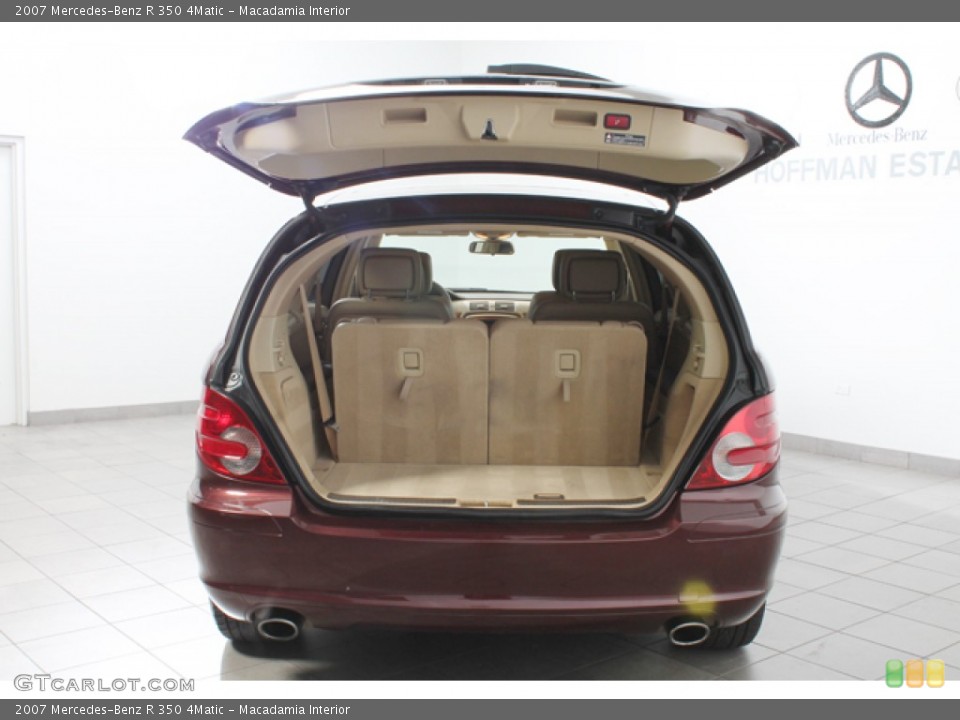 Macadamia Interior Trunk for the 2007 Mercedes-Benz R 350 4Matic #65550345
