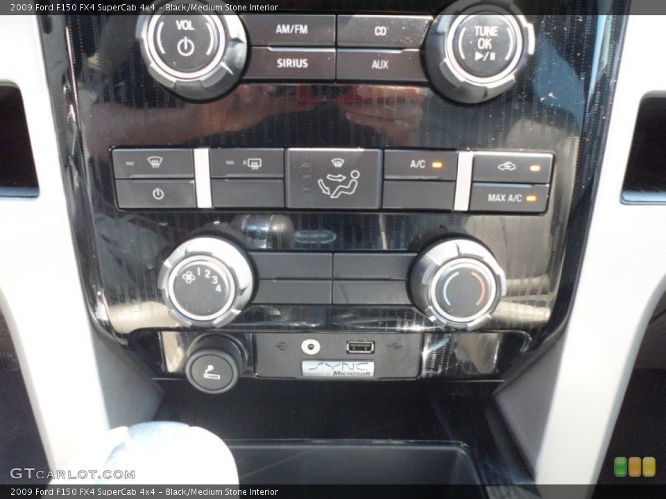Black/Medium Stone Interior Controls for the 2009 Ford F150 FX4 SuperCab 4x4 #65557184