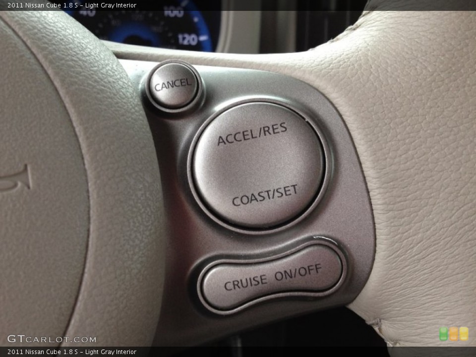 Light Gray Interior Controls for the 2011 Nissan Cube 1.8 S #65557817