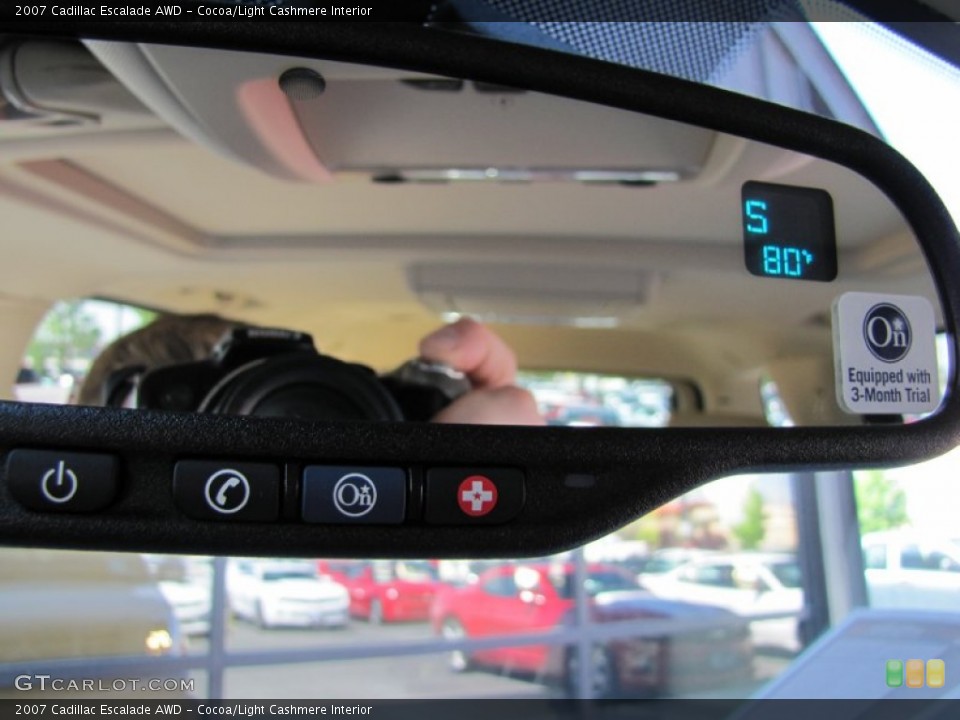 Cocoa/Light Cashmere Interior Controls for the 2007 Cadillac Escalade AWD #65567315