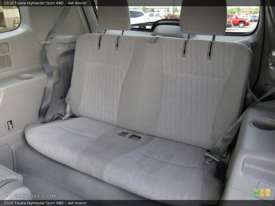 Ash Interior Photo for the 2010 Toyota Highlander Sport 4WD #65568749