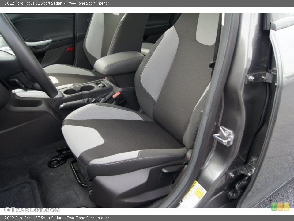 Two-Tone Sport Interior Photo for the 2012 Ford Focus SE Sport Sedan #65570867