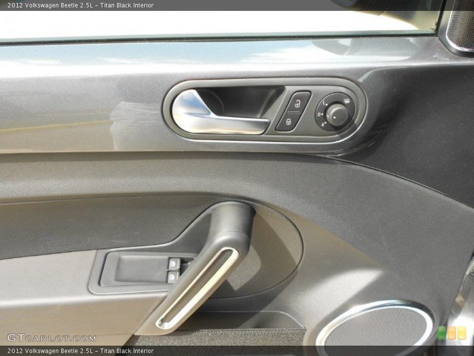 Titan Black Interior Controls for the 2012 Volkswagen Beetle 2.5L #65575094