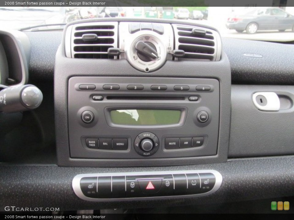 Design Black Interior Controls for the 2008 Smart fortwo passion coupe #65576298