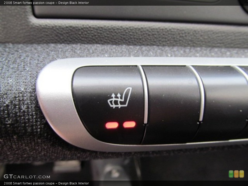 Design Black Interior Controls for the 2008 Smart fortwo passion coupe #65576306