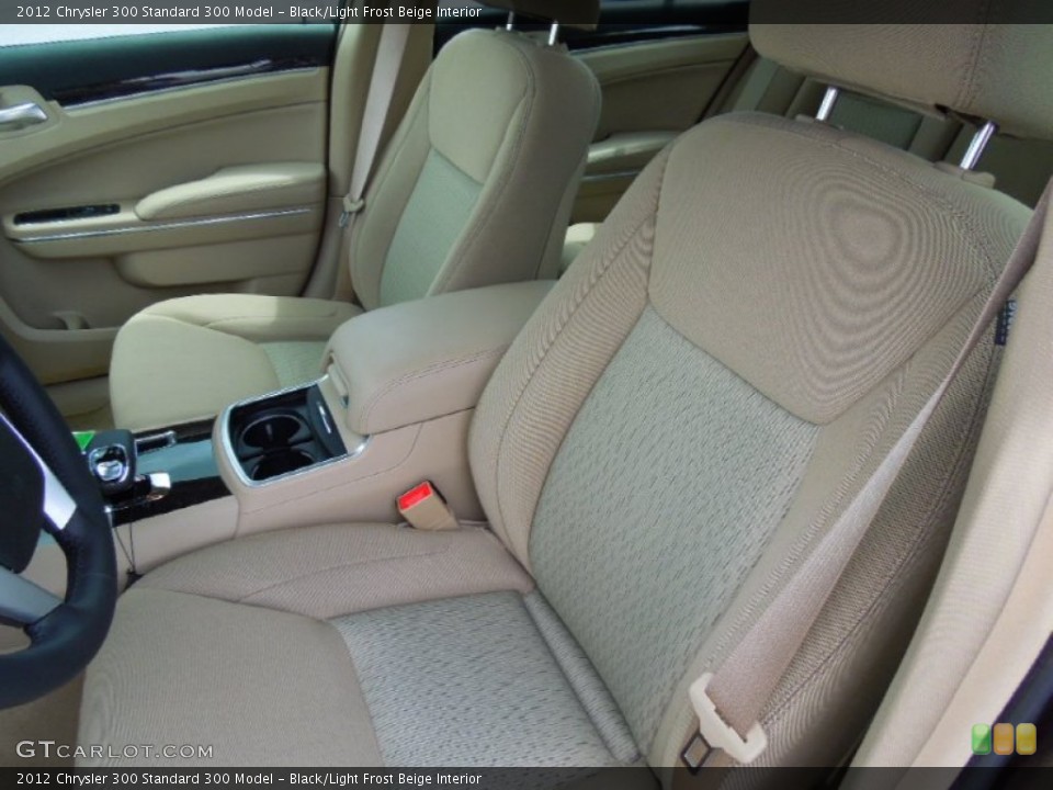 Black/Light Frost Beige Interior Photo for the 2012 Chrysler 300  #65595506