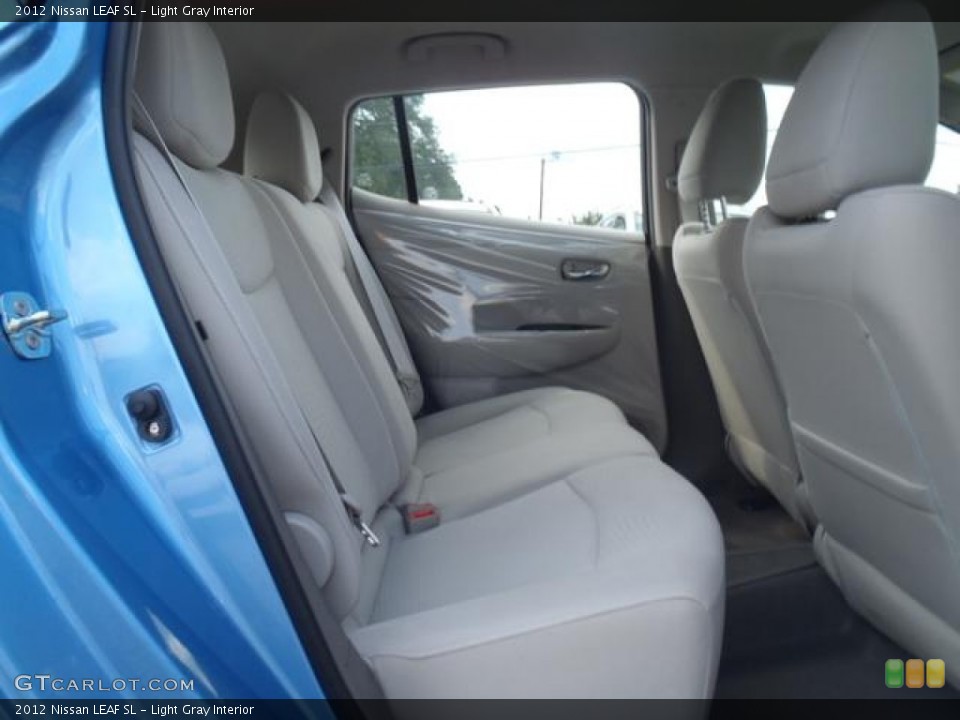 Light Gray Interior Photo for the 2012 Nissan LEAF SL #65603711