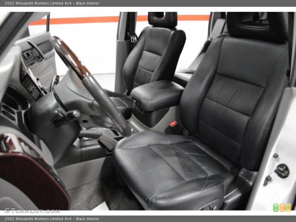 Black Interior Photo for the 2002 Mitsubishi Montero Limited 4x4 #65609065