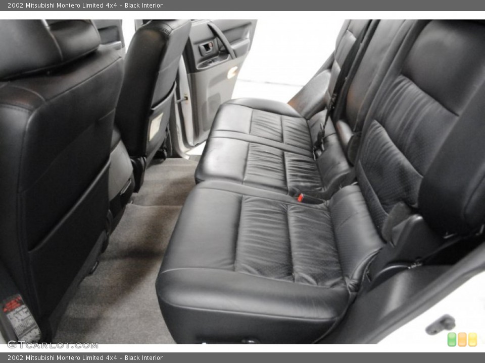 Black Interior Photo for the 2002 Mitsubishi Montero Limited 4x4 #65609092