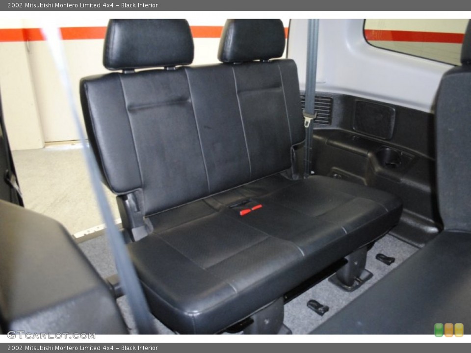 Black Interior Photo for the 2002 Mitsubishi Montero Limited 4x4 #65609104